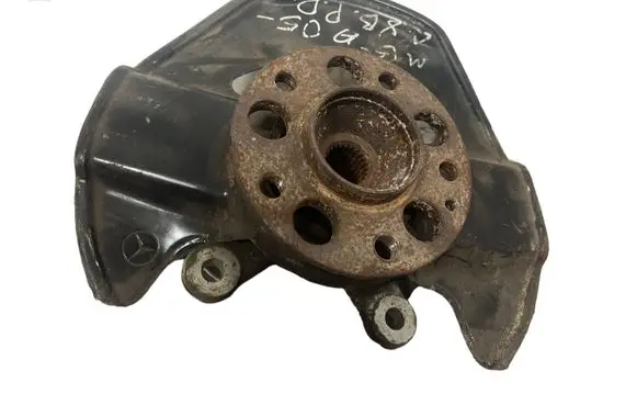 Mercedes-Benz A W169 Front wheel hub 69041 A1696400417