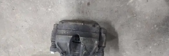 Front brake caliper