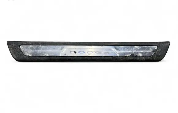 Dodge Durango III Front sill trim cover 1SZ56DX9AA 1SZ56DX9