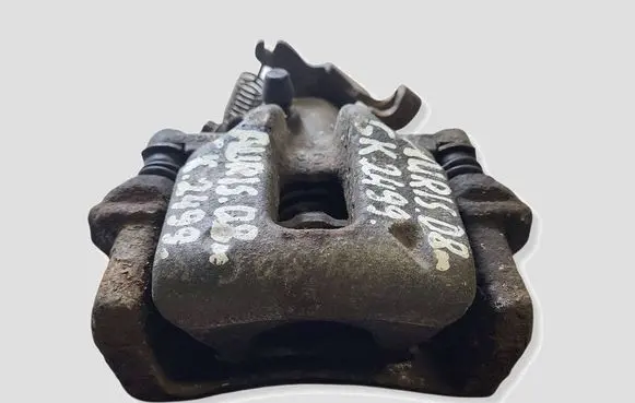 Toyota Auris 150 Rear brake caliper