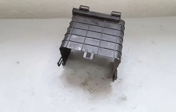 Volkswagen PASSAT B6 Battery box tray cover/lid 1K0915336B