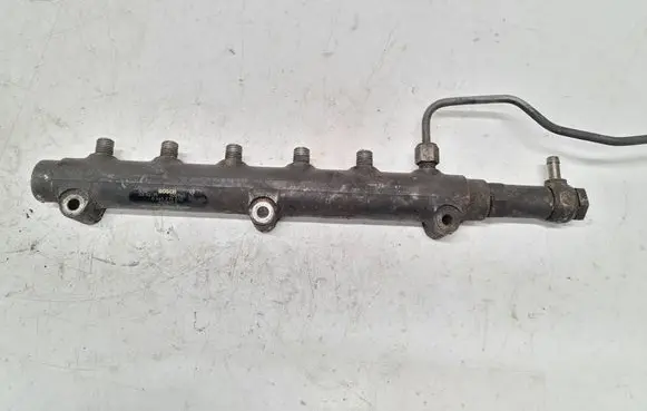 Volvo V70 Fuel main line pipe 0445215010 002745L1 8658252