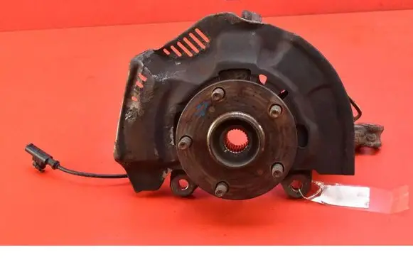 Toyota Auris 150 Front wheel hub spindle knuckle 