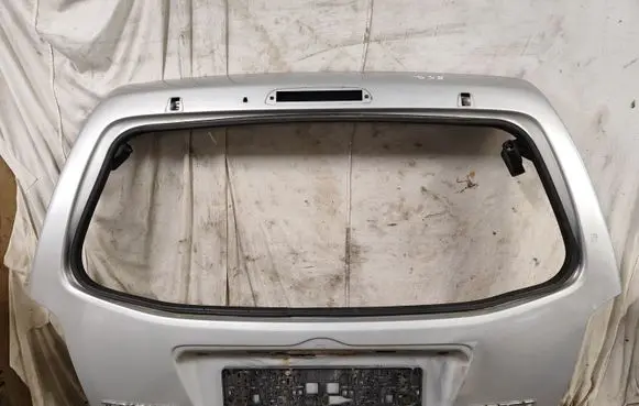 Mazda Tribute Tailgate/trunk/boot lid
