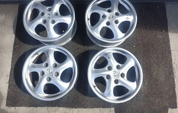 Porsche Boxster 986 R17 alloy rim 99636212400 99636212605