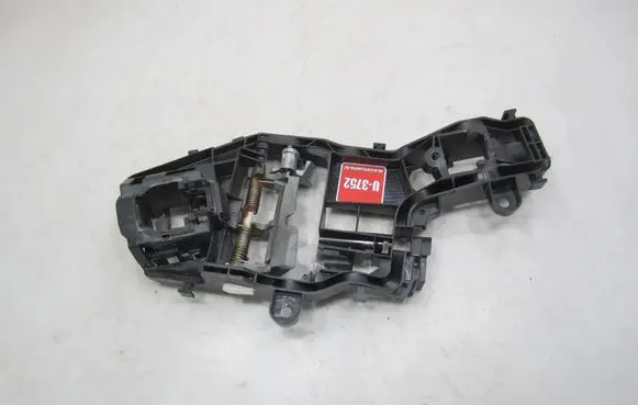 Volkswagen PASSAT B8 Rear door exterior handle/bracket 510837812E 240616279