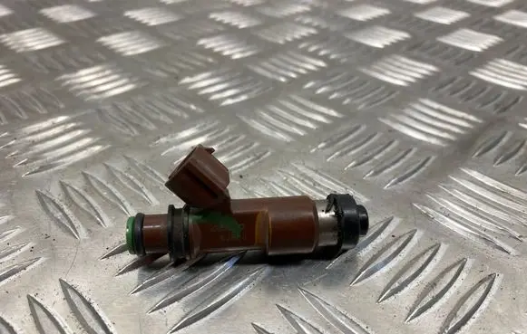 Subaru Outback Fuel injector 