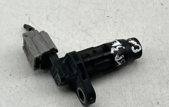 Nissan Qashqai Crankshaft position sensor 237310135R