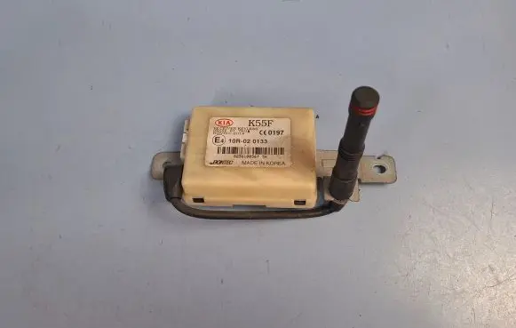 KIA Carnival Keyless system antenna OK55F677ROA 10R020133