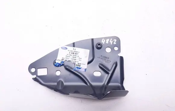 Fender mounting bracket