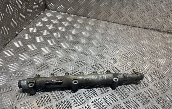Volvo V70 Fuel main line pipe 0445215010 8658252 007622