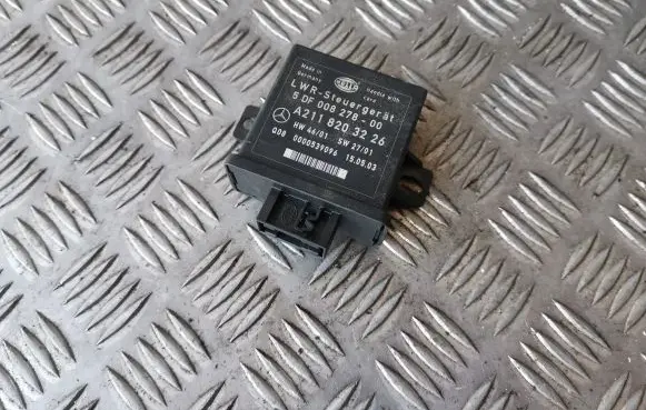 Mercedes-Benz E W211 Light module LCM A2118203226