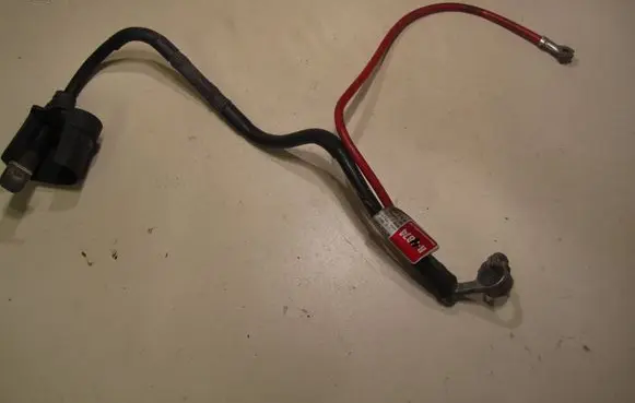 Volkswagen Golf V Positive cable (battery) 1K0971228M