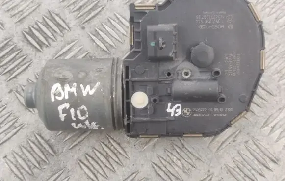 BMW 5 F10 F11 Wiper motor 7308772