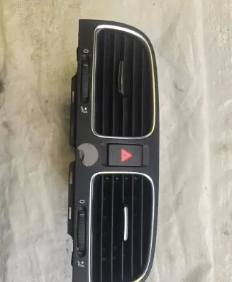Volkswagen Golf VI Dash center air vent grill 5K0815735D 5K0819728A