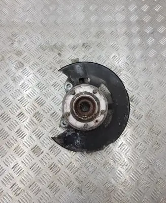 Opel Zafira C Front wheel hub