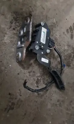 Nissan Murano Z50 Accelerator throttle pedal 18002CA100