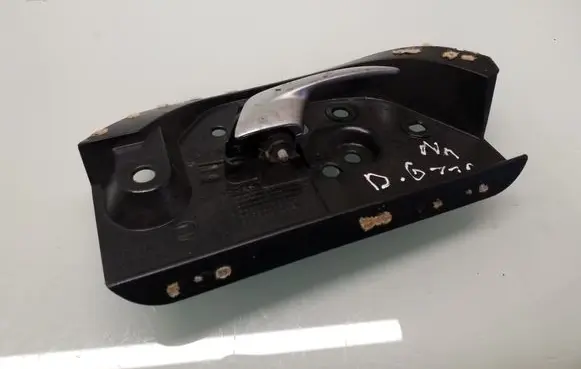 Rear door interior handle