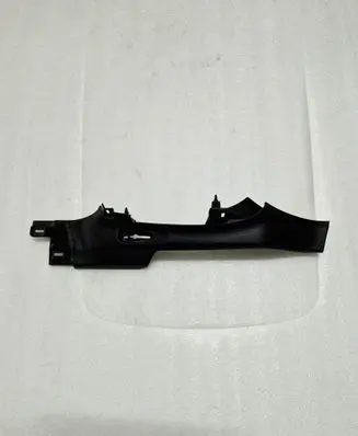 Jeep Grand Cherokee WL (B) pillar trim (bottom) 6ML19TX7AA 102618013DBR