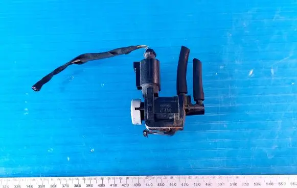 Volkswagen Crafter Turbo solenoid valve 1K0906283A