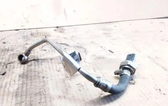 BMW 5 F10 F11 Exhaust gas pressure sensor 8507634
