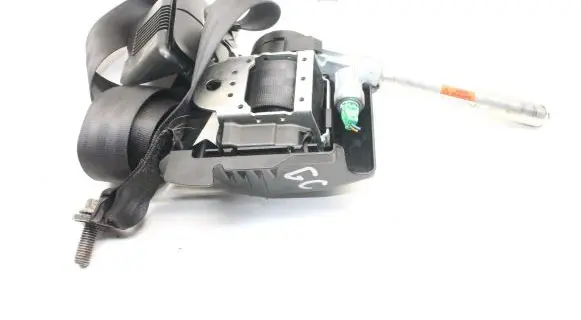 Volvo V60 Middle seatbelt (rear) 
