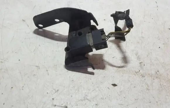 Jaguar XJL Air suspension front height level sensor AW933C279AD DL6TC 304042