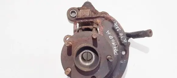 Nissan Primera Front wheel hub