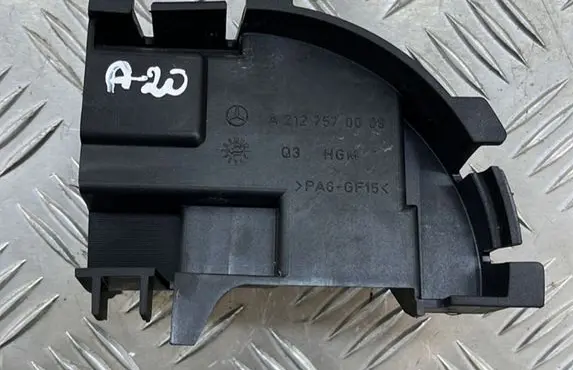 Mercedes-Benz E W212 Other trunk/boot trim element A2127570008