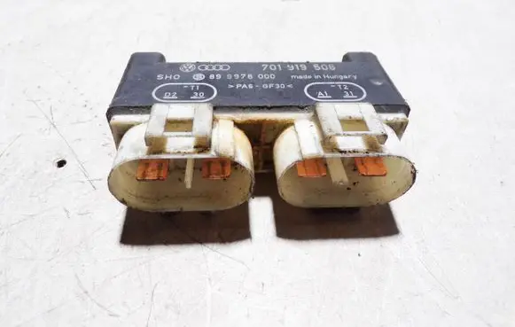 Coolant fan relay