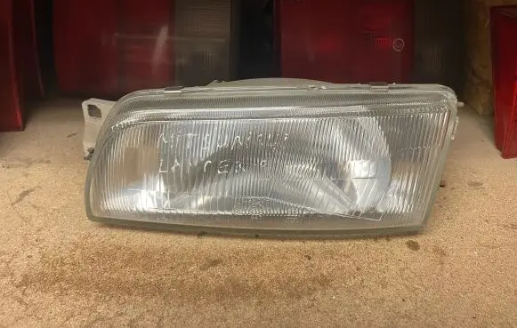 Mitsubishi Lancer Headlight/headlamp 00117027 7022