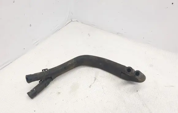 Volkswagen PASSAT B6 Engine coolant pipe/hose 1K0122447T