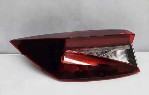 Skoda Enyaq iV Rear/tail lights
