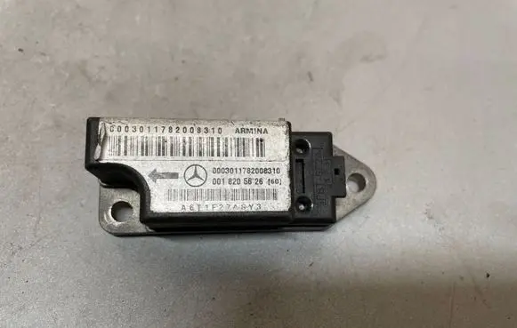 Mercedes-Benz E W210 Airbag deployment crash/impact sensor 0018205626