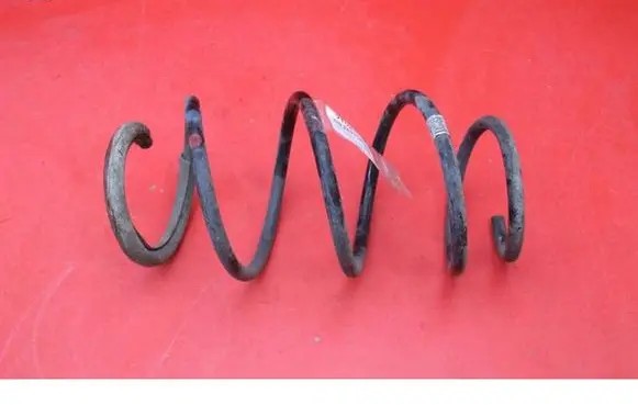 Renault Megane III Front coil spring 