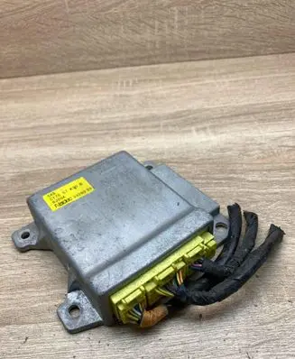 Mazda Premacy Airbag control unit/module C17657K30B 3326053