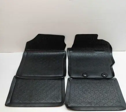 Toyota Yaris Cross Car floor mat set PW2100D075