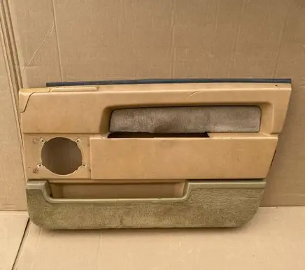 Volvo 940 Front door card panel trim 04850104