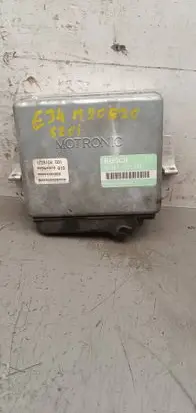 BMW 5 E34 Engine control unit/module 0261200172