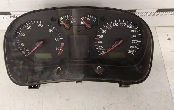 Volkswagen Golf IV Speedometer (instrument cluster) 0263611002 1J0919861D 0210919223