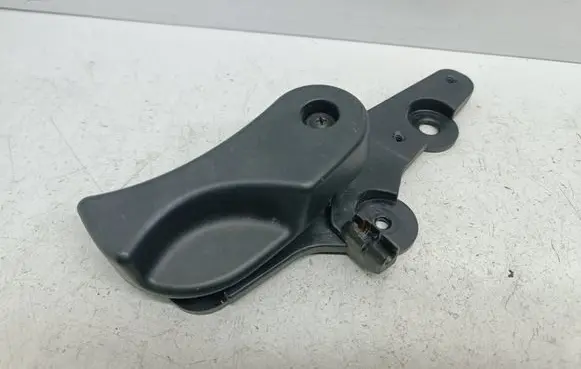 BMW 1 E81 E87 Engine bonnet (hood) release handle 51237071707 7071707 7058117