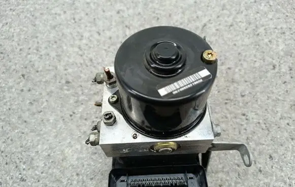 BMW 3 E90 E91 ABS Pump