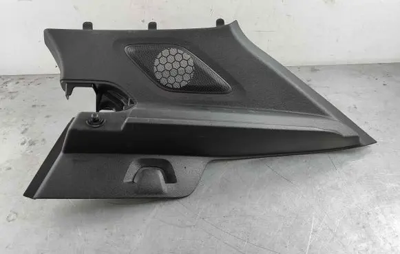 Volvo XC40 (D)pillar trim (top) 32244155 31651443