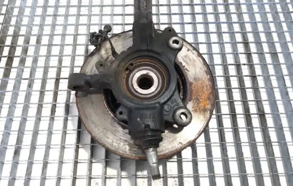 Renault Master III Front wheel hub spindle knuckle 
