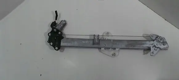 Honda HR-V Front door window regulator with motor 8432