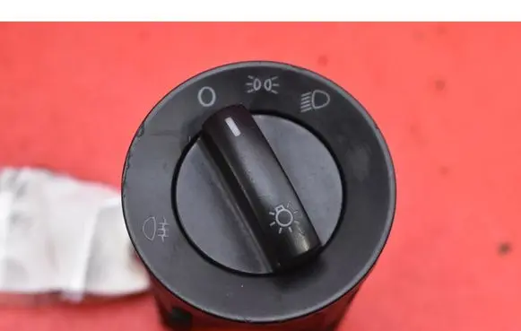 Volkswagen Polo Light switch 6Q0941531B