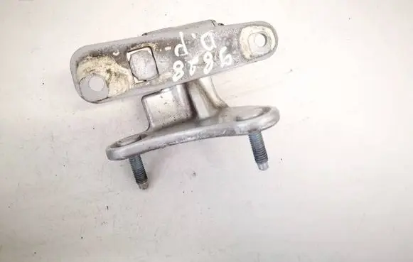 Mercedes-Benz C AMG W204 Front door upper hinge