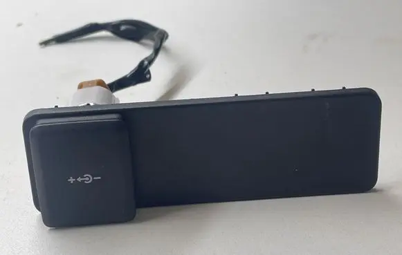 Jaguar F-Pace Cigarette lighter L8B215K040CA