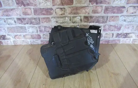 Ford Fiesta Battery box tray 