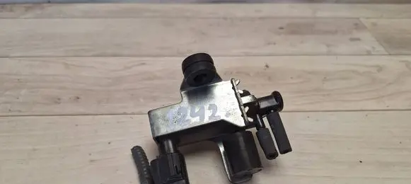 Toyota Yaris Turbo solenoid valve 2581933030 1397000970
